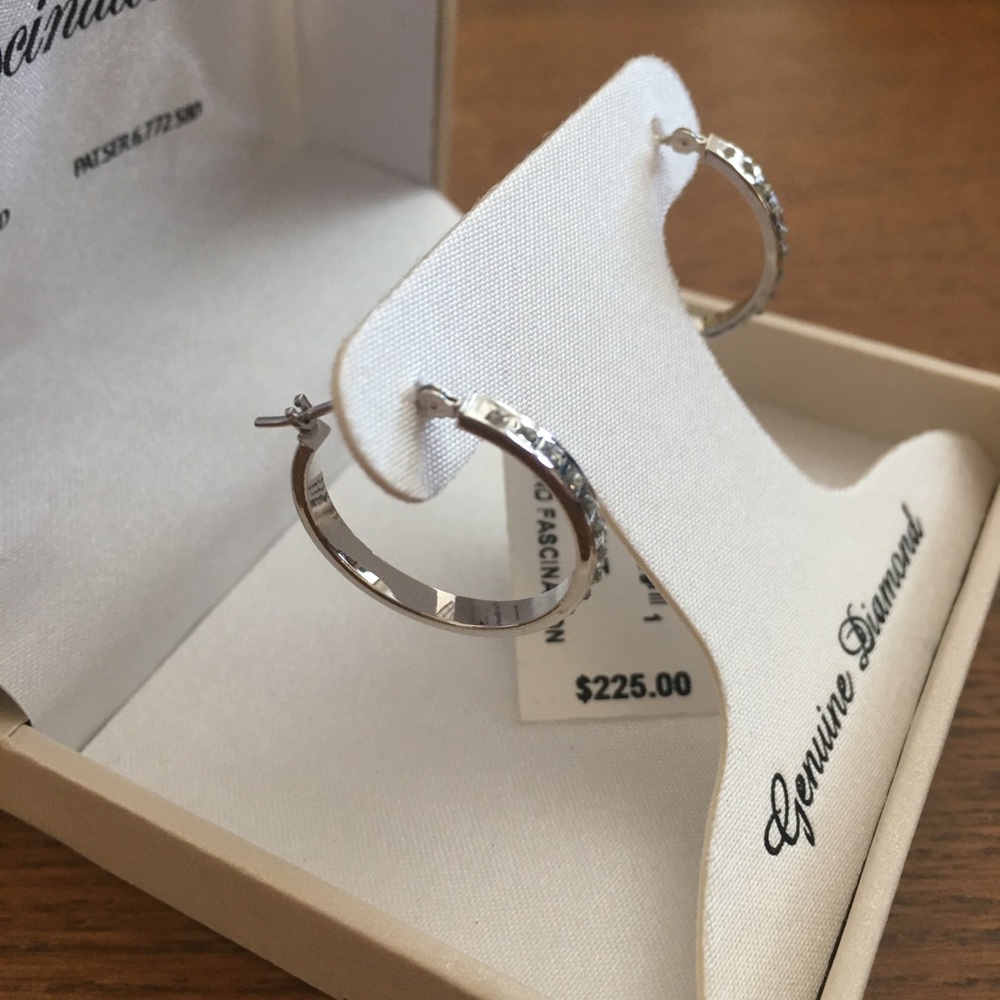 earrings - Picture 2 of 7
